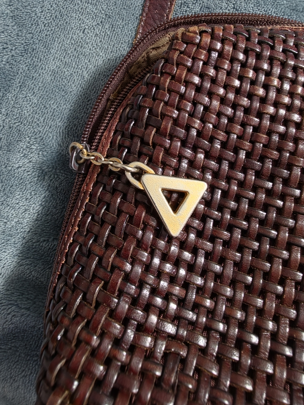 Woven Brown Crossbody Bag - Women - Picture 3 of 6